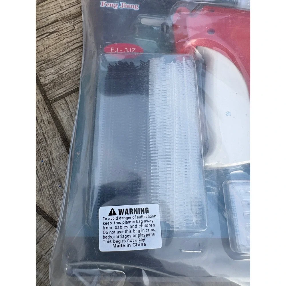 Quick Clothing Fabric Garment Labeler Tagging Gun with 5 Needles & 5000 Barbs